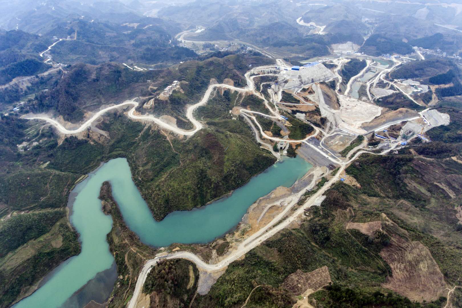 水利工程工程中河堤防水層結構加固技術性的實際運用